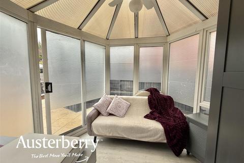 2 bedroom semi-detached house for sale, Sutherland Avenue, Stoke-On-Trent ST3