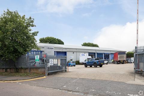 Warehouse to rent, 1B Travellers Close North Mymms AL9 7JL