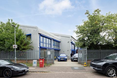 Warehouse to rent, 1B Travellers Close North Mymms AL9 7JL