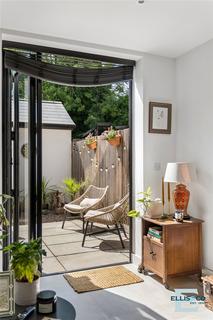 1 bedroom apartment for sale, Summerhill Road, London, N15