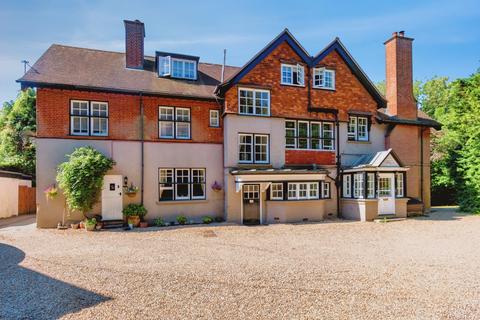 1 bedroom flat for sale, Southdown Road, Shawford, Winchester, Hampshire, SO21