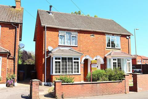 3 bedroom semi-detached house for sale, Fleet Road, Farnborough GU14