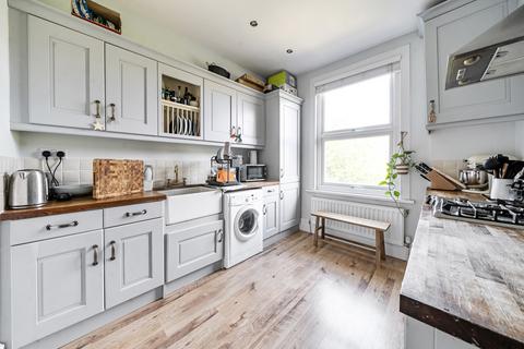 2 bedroom maisonette for sale, Waldemar Avenue, Ealing