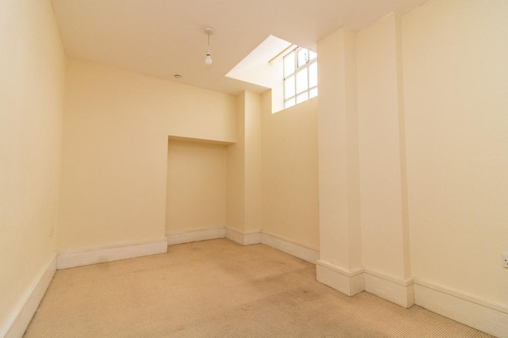 Wimbledon Street, Wimbledon House, LE1 - More