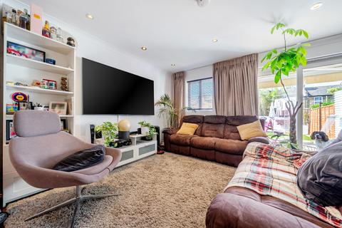 3 bedroom end of terrace house for sale, Joseph Hardcastle Close, London, SE14