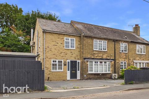 4 bedroom semi-detached house for sale, Mereside, Soham