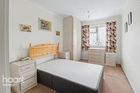1 bedroom retirement property for sale, Furzehill Road, Borehamwood