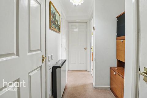 1 bedroom retirement property for sale, Furzehill Road, Borehamwood