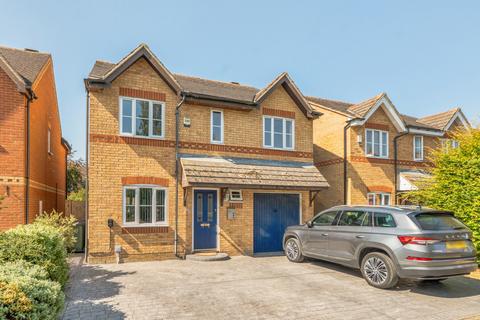 4 bedroom detached house for sale, Tay Gardens, Oxfordshire OX26