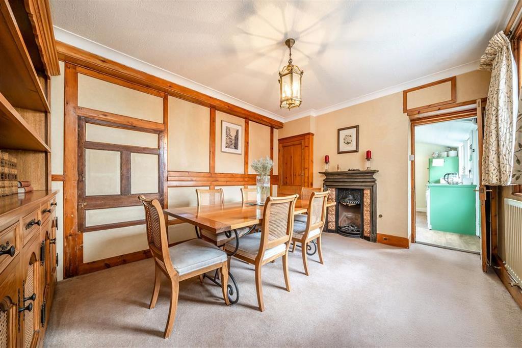 Dining room, fireplace