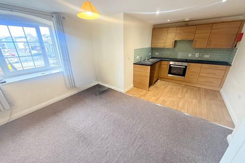 3 bed flat/apartment for rent in 8 Sherborne Road, Yeovil, BA21
