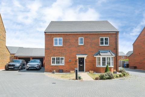 4 bedroom detached house for sale, Thenford Way, Banbury