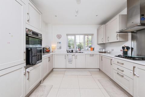 4 bedroom detached house for sale, Thenford Way, Banbury