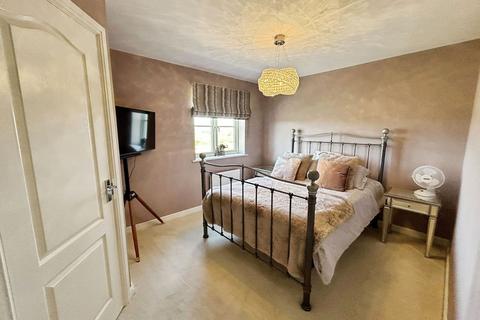 3 bedroom terraced house for sale, Ridgeway Lane, Llandarcy, SA10