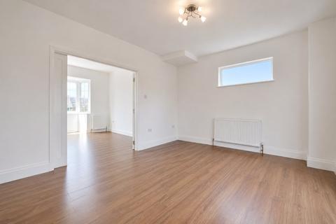 1 bedroom flat to rent, Reading Road, Henley-on-thames, RG9