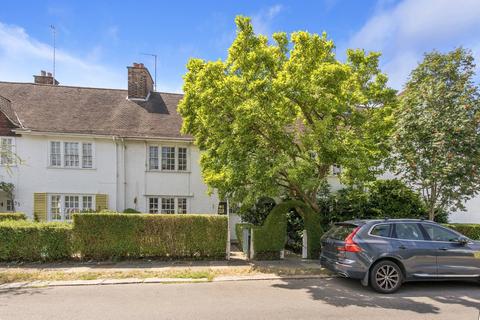 Erskine Hill, London, NW11