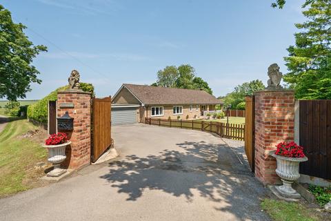 3 bedroom detached bungalow for sale, School Lane, Horncastle, LN9