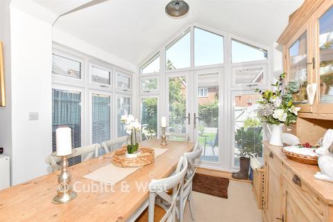 3 bedroom townhouse for sale, The Boulevard, Bognor Regis PO21