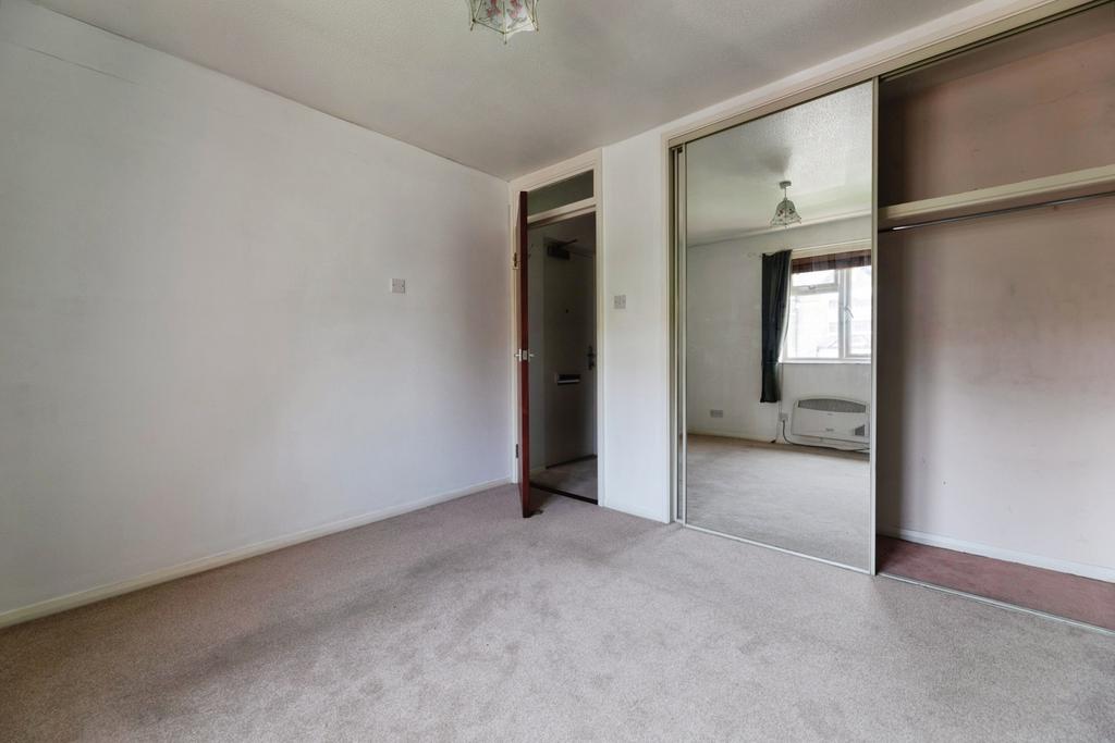 Walk-in wardrobe