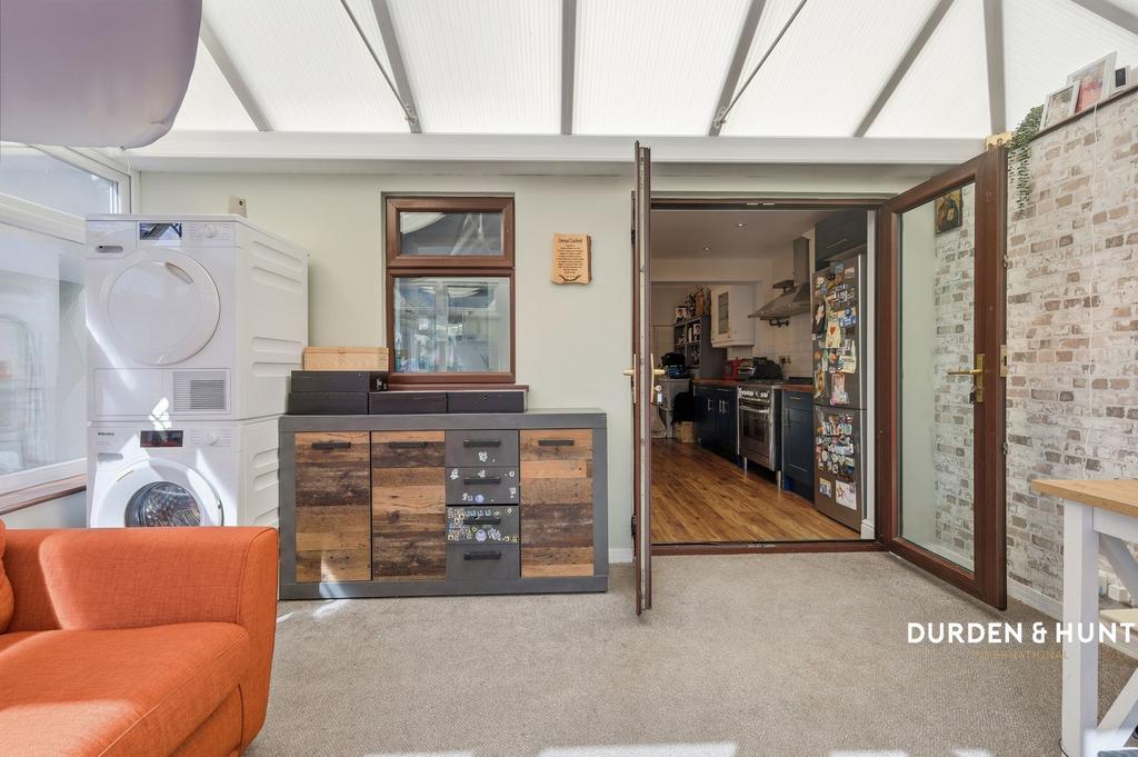 Utility room, utility