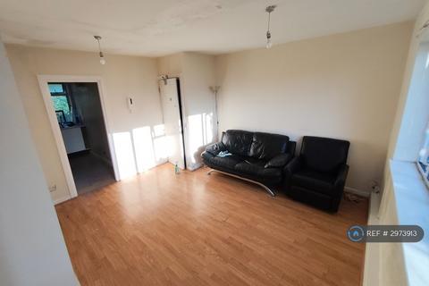 2 bedroom flat to rent, Vane House, London, N2