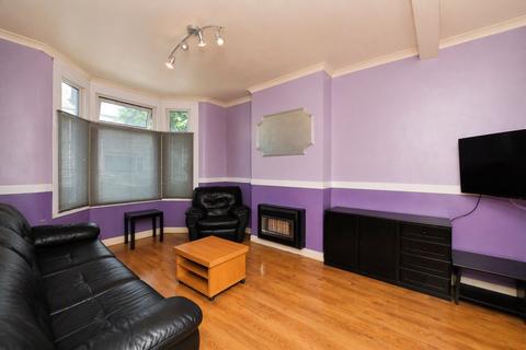 3 bedroom house for sale, Victoria Road, Walthamstow, E17