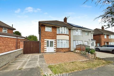 3 bedroom semi-detached house to rent, Brabazon Road, Oadby, LE2