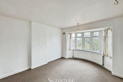 3 bedroom semi-detached house to rent, Brabazon Road, Oadby, LE2