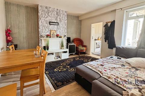 2 bedroom apartment for sale, Bentinck Road, Tyne and Wear NE4