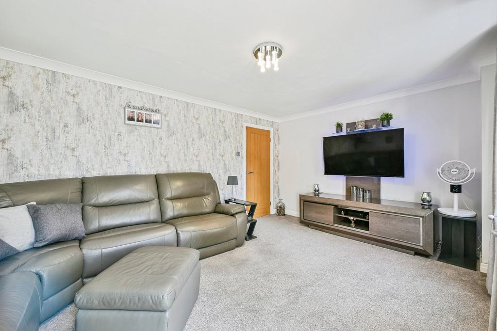 Crosslands Meadow, Nottingham, NG4 - More
