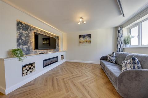 2 bedroom detached bungalow to rent, Burnley Road, Loveclough, Rossendale - Fully Adapted Bungalow