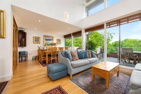 3 bedroom apartment for sale, Kingfisher Way, Cambridge, Cambridgeshire