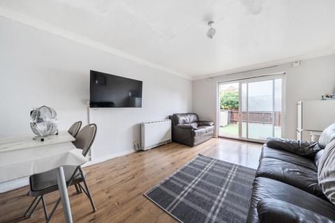 undefined, Tamworth Lane, Mitcham CR4