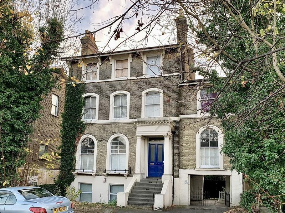 Apartment in London - View 3