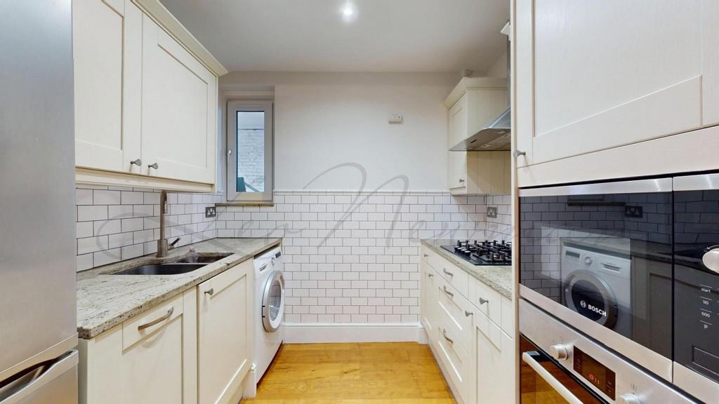 Apartment in London - View 5
