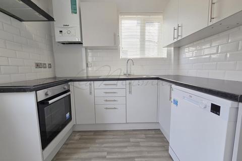 3 bed house for rent in Anthony Way, Slough, SL1