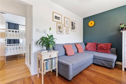 2 bedroom maisonette for sale, Harvey Way, Saffron Walden, Essex, CB10