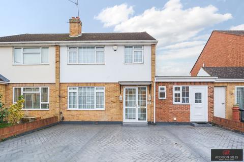 Amanda Court, Slough, Berkshire, SL3