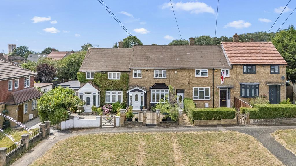 Detached house exterior, garden