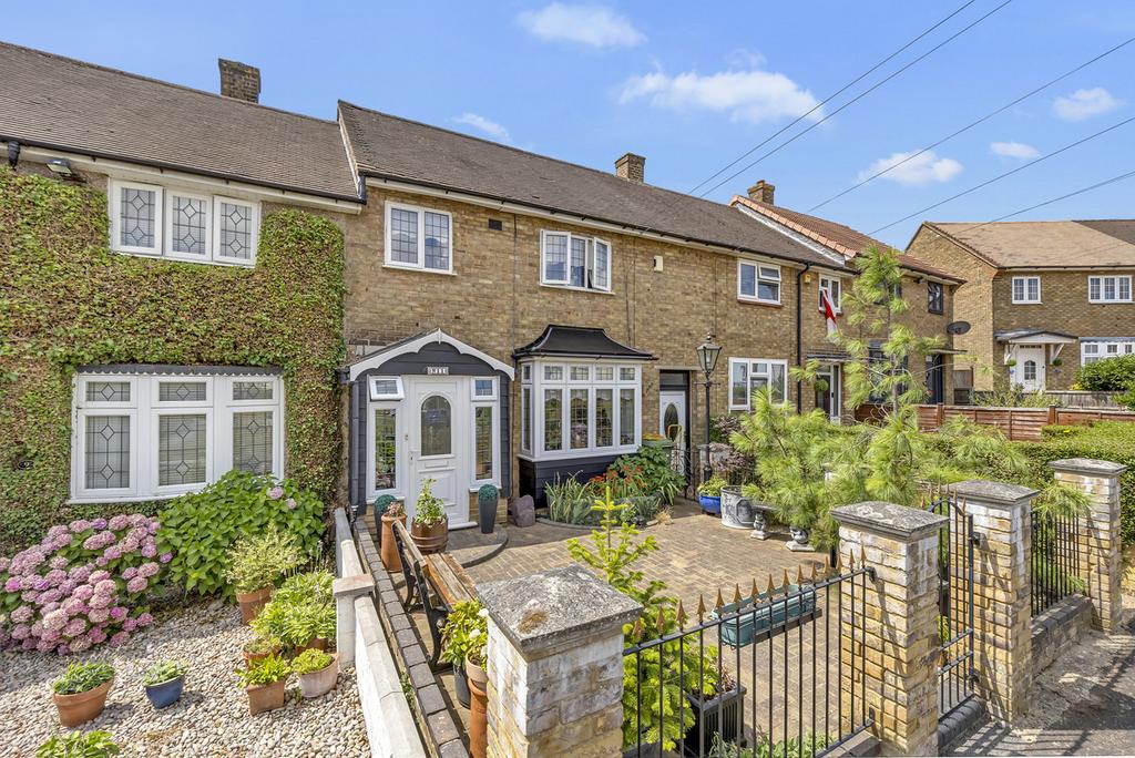 Detached house exterior, garden