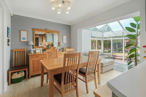 3 bedroom detached house for sale, Lindholme Drive, Rossington, DN11