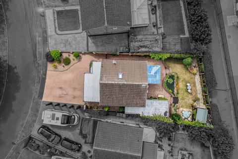3 bedroom detached house for sale, Lindholme Drive, Rossington, DN11
