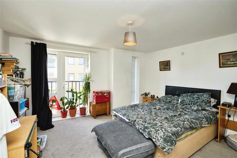 1 bedroom flat for sale, Church Path, East Cowes, Isle of Wight, PO32