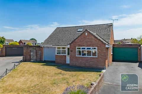 3 bedroom detached bungalow for sale, Hestercombe Close, Bridgwater