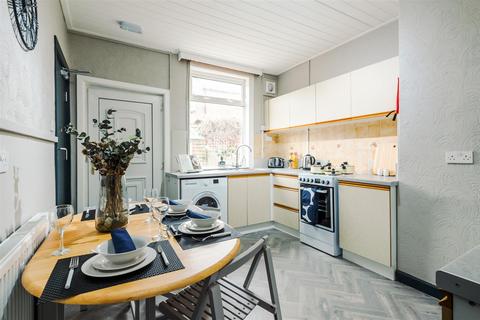 3 bed terraced house for rent in Fairfield Avenue, Pontefract WF8