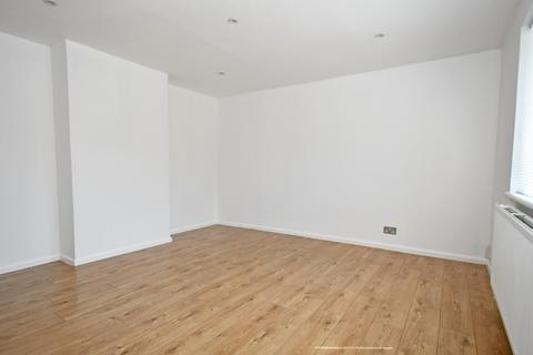 3 bedroom semi-detached house for sale, Norris Rise, Hoddesdon EN11