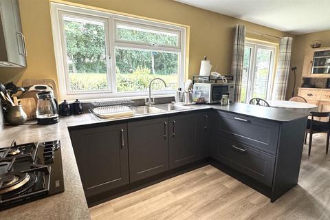 3 bedroom detached bungalow for sale, Orchard Road, Braunton EX33