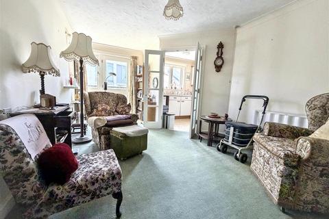 1 bedroom flat for sale, Quay Street, Truro