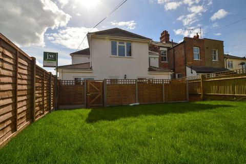 1 bed flat/apartment for rent in High Street, London Colney, AL2