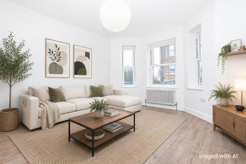 4 bedroom end of terrace house for sale, Crescent Road, Margate, Kent, CT9